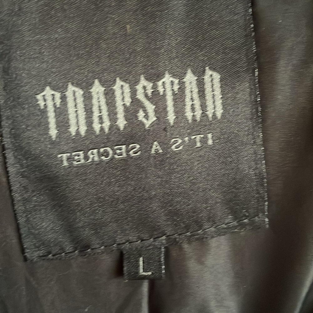 Trapstar Puffer Jacket - Picture 8 of 9